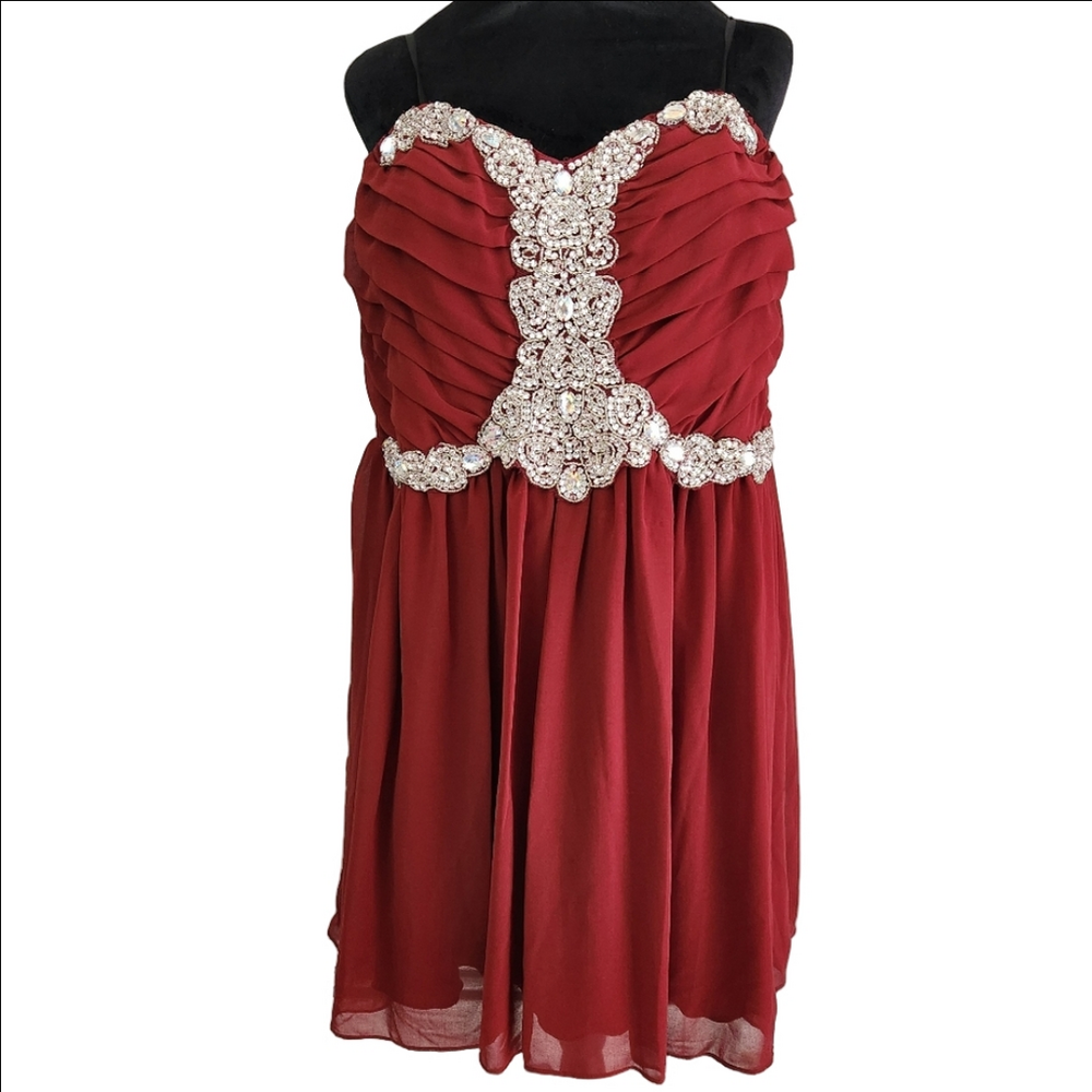 NWT City Triagles maroon size 14 Prom Dress strapless rhinestones